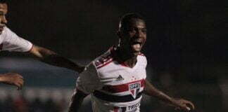 Copinha: Em jogo tumultuado, São Paulo bate Cruzeiro e vai à semifinal