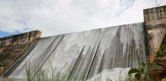 Lago do Descoberto atinge capacidade máxima e verte