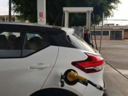 Gasolina recua 1,46% em maio e ajuda a frear inflação, aponta IBGE