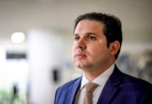 Crise de confiança pressiona relação entre Planalto e Hugo Motta às vésperas de votações decisivas