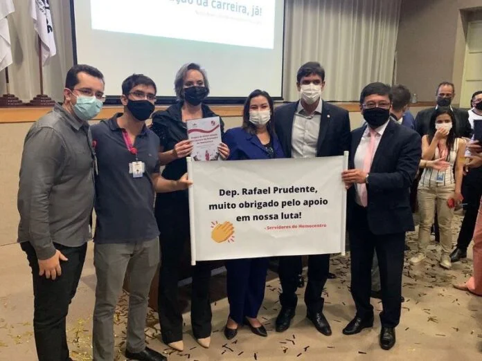 Rafael Prudente recebe apoio dos representantes do Hemocentro brasilia