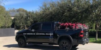 No Dia dos Namorados, Kanye West manda rosas para Kim: “Não vou desistir”