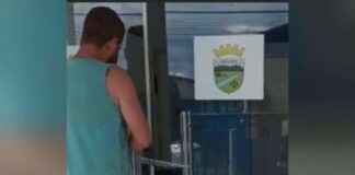 Homem fecha UPA com corrente e cadeado após se revoltar com falta de médicos