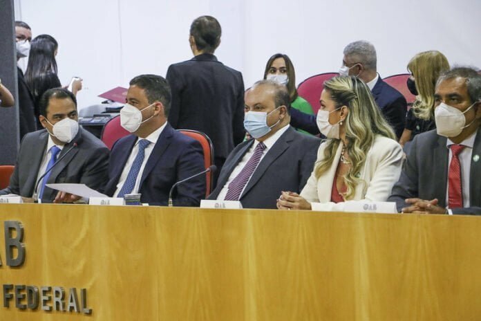 GDF libera R$ 32 milhões para contratar mais médicos e enfermeiros