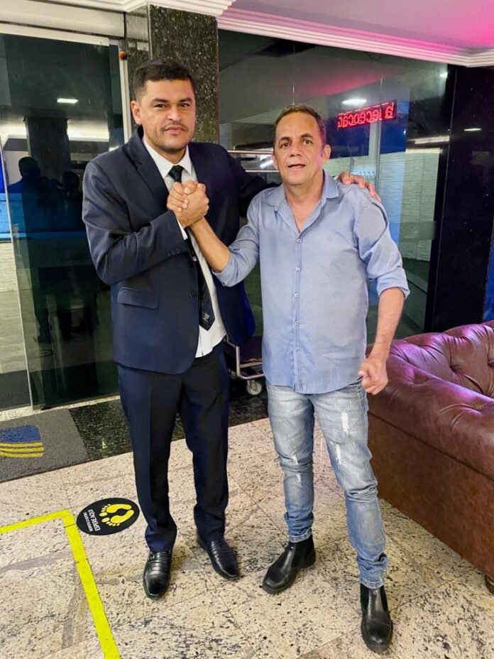 DERSON ENCONTRA PABLO CARVALHO PREFEITO DE SEBASTIÃO BARROS-PI