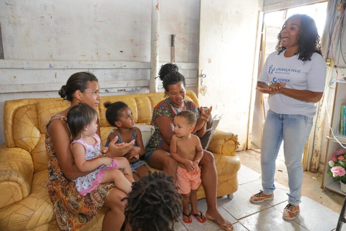 Agentes sociais são os ‘anjos da guarda’ do programa Criança Feliz brasilia