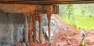Aterro da ponte da DF-290, no Gama, é reconstruído