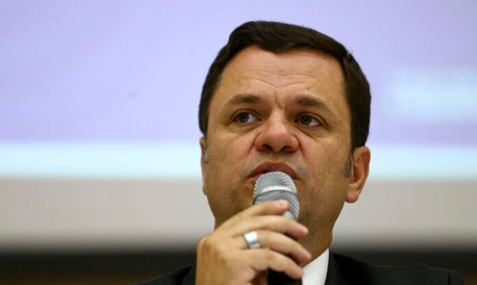 Anderson Torres é preso pela PF após desembarcar em Brasília política