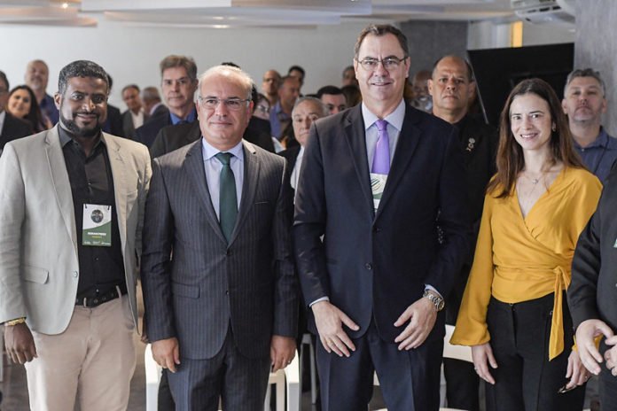 embaixador-do-Marrocos-reune-empresas-e-instituicoes-voltadas-para-internacionalizacao-de-negocios-brasilienses-696x464