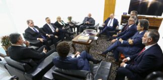 Em nota, presidentes dos Três Poderes chamam atos de “golpistas”