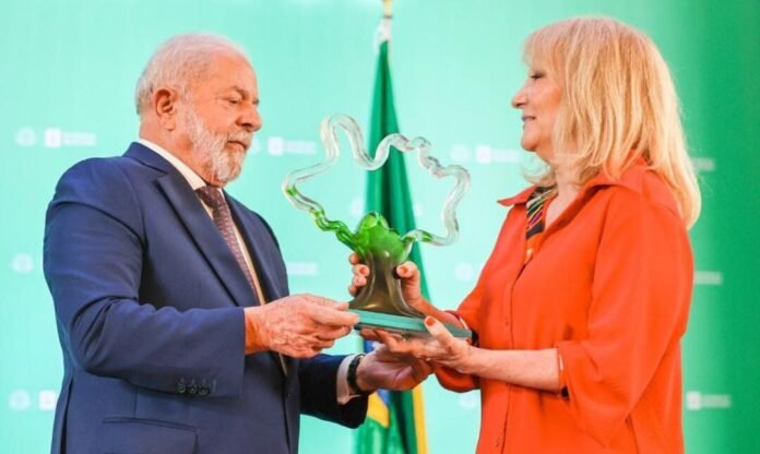 No Uruguai, Lula defende maior presença de mulheres na política politica