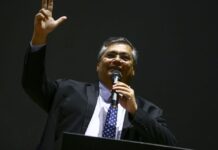 Flávio Dino autoriza PF a acessar dados de investigação sobre produtora de filme de Bolsonaro