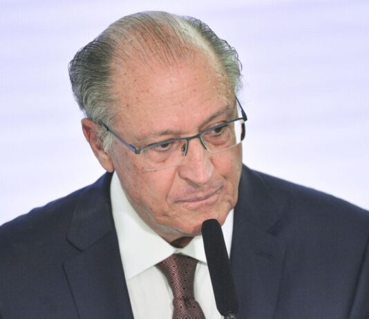 Governo diz que Lei da Reciprocidade busca corrigir “injustiça”
