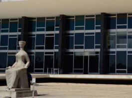 Defesa de Bolsonaro não apresenta novo recurso no STF e abre caminho para execução da pena