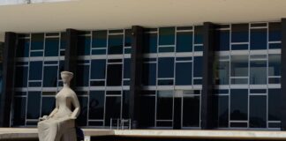 STF suspende ação penal contra governador do Acre por falta de acesso a documentos do Coaf