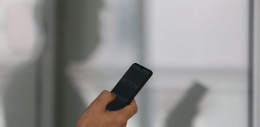 Só 1,83% dos alertas de desastres por SMS trazem informações essenciais