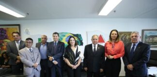 Senador Izalci Lucas convoca bancada do DF e pede retorno de Ibaneis Rocha