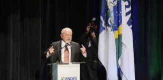Lula diz que não há justificativa para Selic estar em 13,75% ao ano