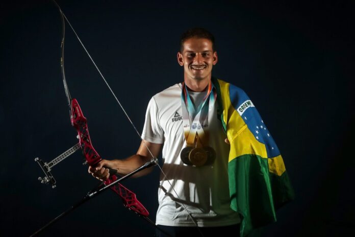 Marcus D’Almeida assume liderança do ranking mundial do tiro com arcoesporte