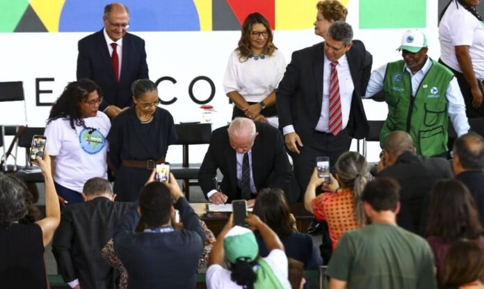 Governo edita medidas para dar protagonismo a catadores de recicláveis politica