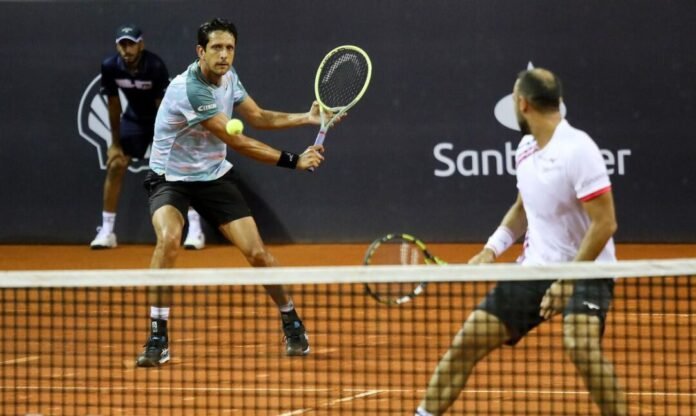 Marcelo Melo disputa esta noite vaga na final de duplas do Rio Open esporte