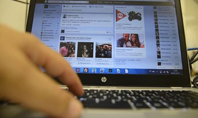 Denúncias de crimes na internet com discurso de ódio crescem em 2022 mundo