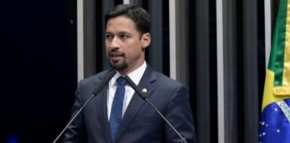 Senador acha um escárnio governador de Alagoas promover ‘major da mala’