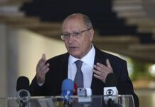 Sobretaxas dos eua ainda atingem 22% das exportações brasileiras, diz alckmin