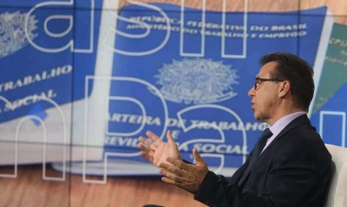 Salário mínimo deve ter novo reajuste no dia 1º maio economia