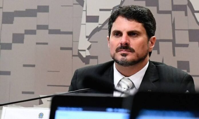 Moraes determina investigação contra senador Marcos do Val justiça