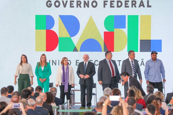 Celina Leão recebe viaturas para reforçar o combate ao feminicídio brasilia