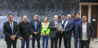 Servidores do GDF terão reajuste salarial de 18%