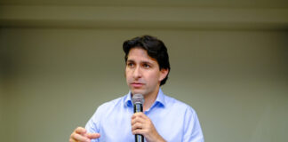 Secretário de Turismo destaca papel crucial do artesanato na economia e cultura de Brasília