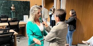 Em entrevista à Rádio Supra FM de Luziânia, Dra. Zeli destaca o protagonismo do Entorno na Assembleia Legislativa