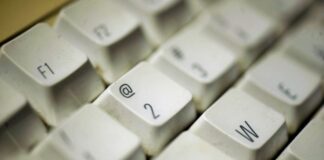 STF debate retirada de conteúdos ofensivos da internet