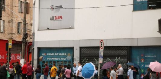 Desemprego cai para 5,4% no Brasil e atinge menor nível para segundo trimestre