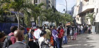População brasileira chega a 214,2 milhões, mas ritmo de crescimento diminui