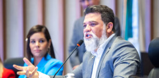 Humanização nos atendimentos hospitalares é homenageada na CLDF