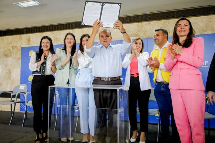 Convocação de novos servidores reforça quadro de assistentes sociais brasilia