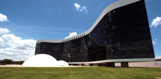 EUA criticam regra do TSE sobre algoritmos nas eleições