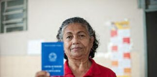 PEC das Domésticas: informalidade e precariedade persistem no país