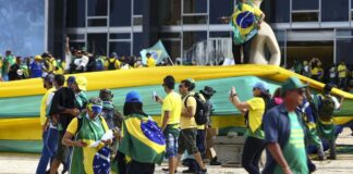 STF torna réus mais 200 investigados por atos golpistas