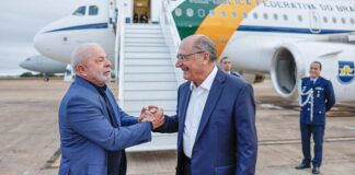 Lula embarca para China e Alckmin assume Presidência