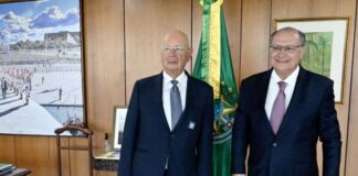 Alckmin discute bioeconomia com presidente do Fórum Econômico Mundial