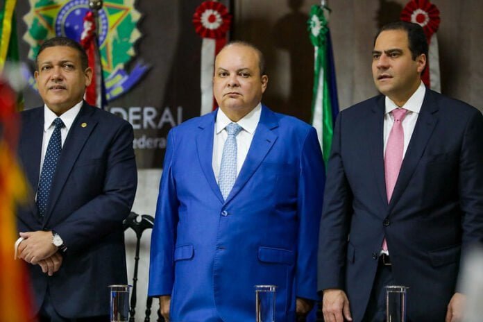 Governador participa da posse de desembargadores federais brasilia