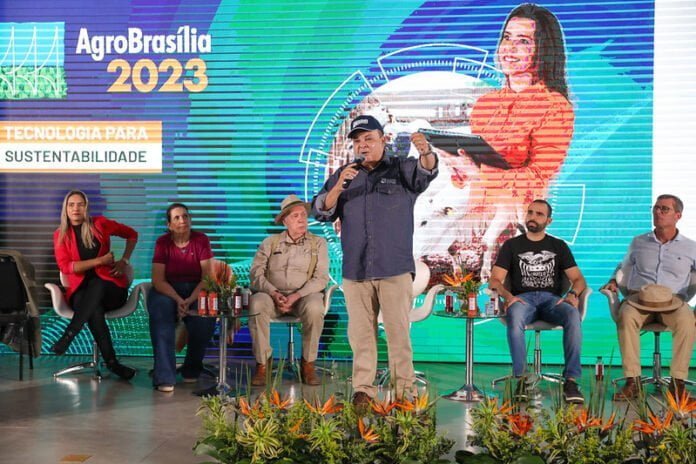 GDF reduz taxa ambiental e lança app de nota fiscal para produtores rurais brasilia