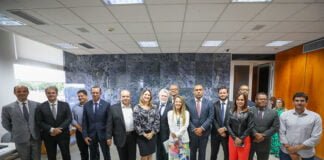 Fórum do Riacho Fundo e clube da Amagis recebem escrituras