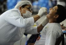 Uso diário do fio dental pode reduzir em até 44% o risco de AVC