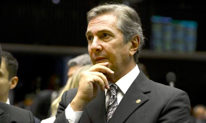 Maioria dos ministros do STF vota pela condenação de Collor justiça
