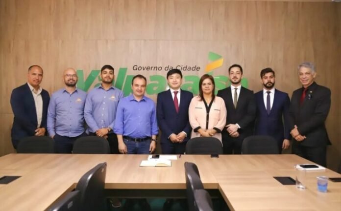 GABINETE DO PREFEITO RECEBE A VISITA DE POSSÍVEIS INVESTIDORES DA CHINA brasilia